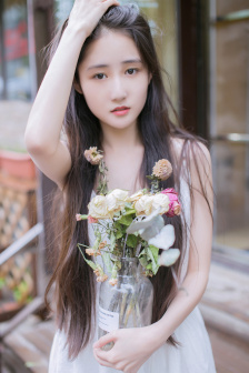 免费看美女内内视频的app